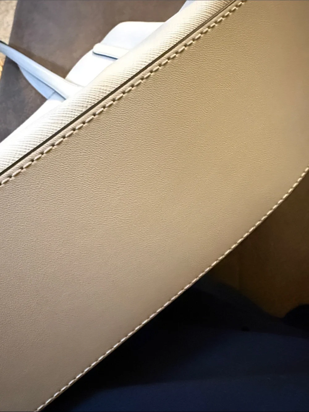 Michael Kors Tote Handbag - Picture 3 of 7